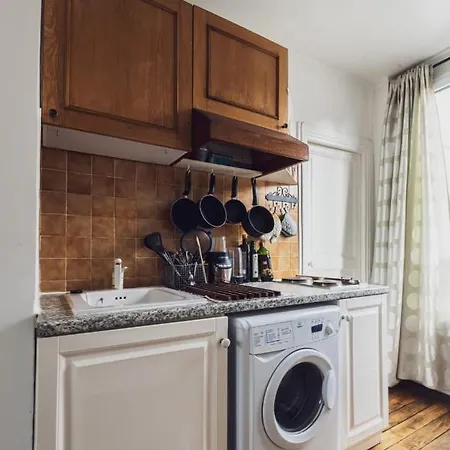 Charming Apt Near The Saint Martin Canal アパート